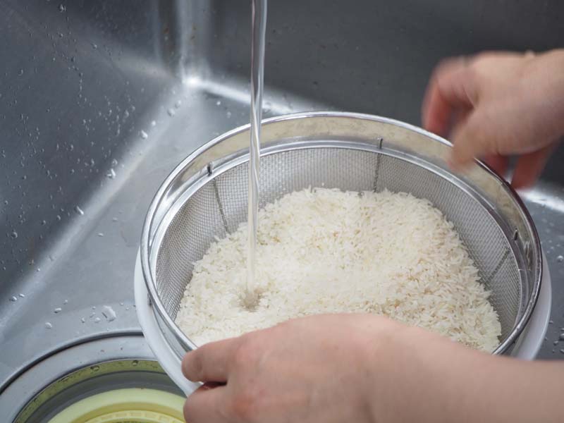 Як правильно варити рис